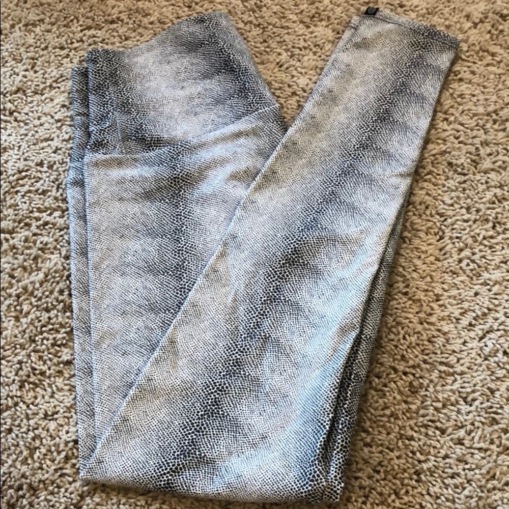Onzie leggings